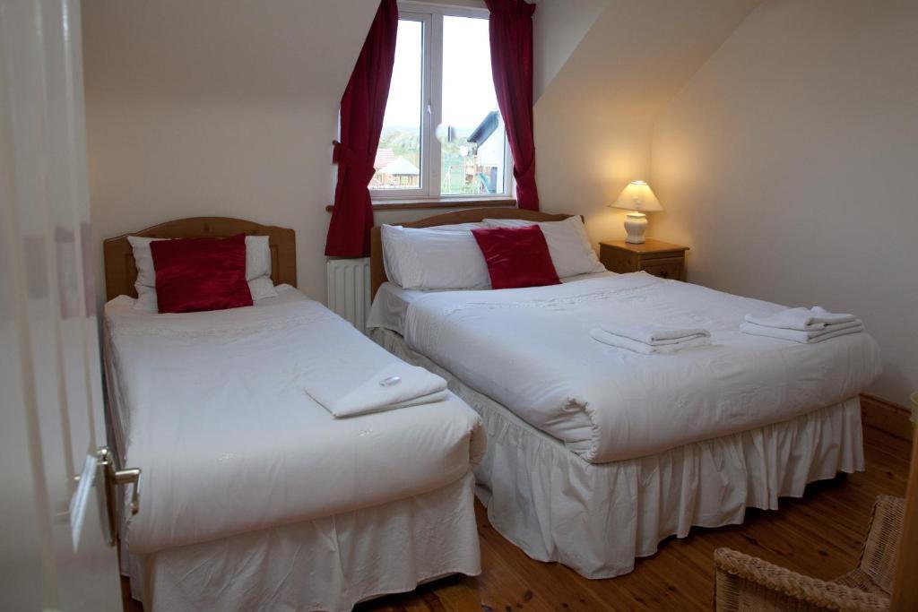 Ceol Na Mara Holiday Homes - Cois Tra & Cor Na Dtonn Enniscrone Room photo